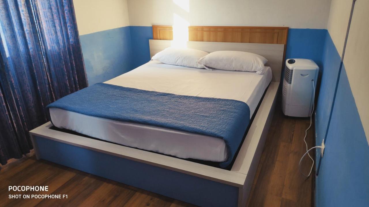 Host Roma Hostel Bagian luar foto