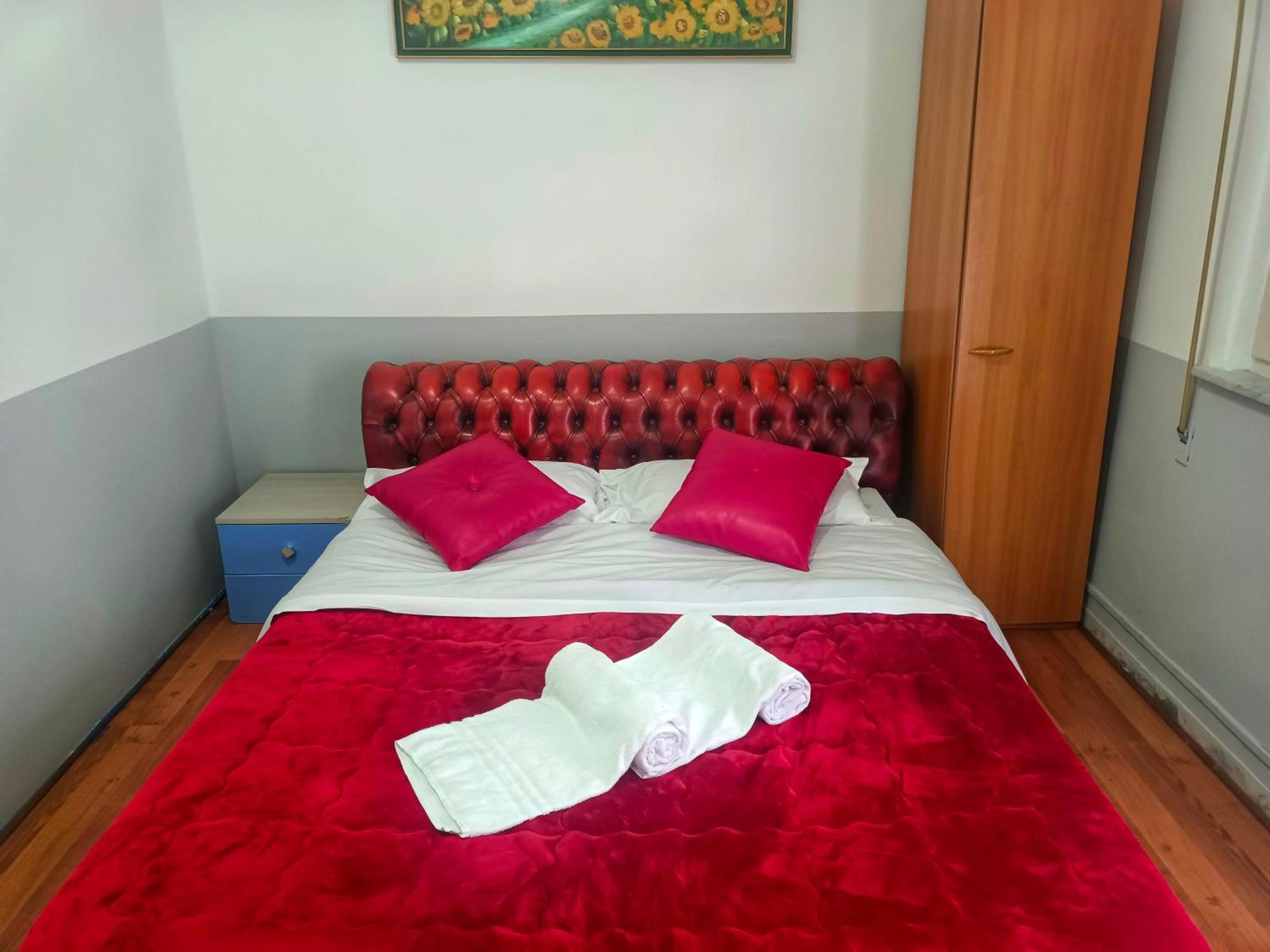 Host Roma Hostel Bagian luar foto